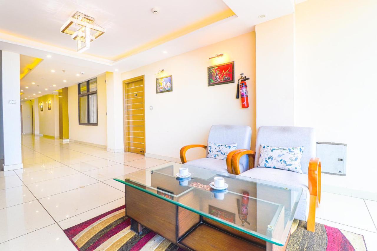 The Glory Hotel Dehradun Buitenkant foto