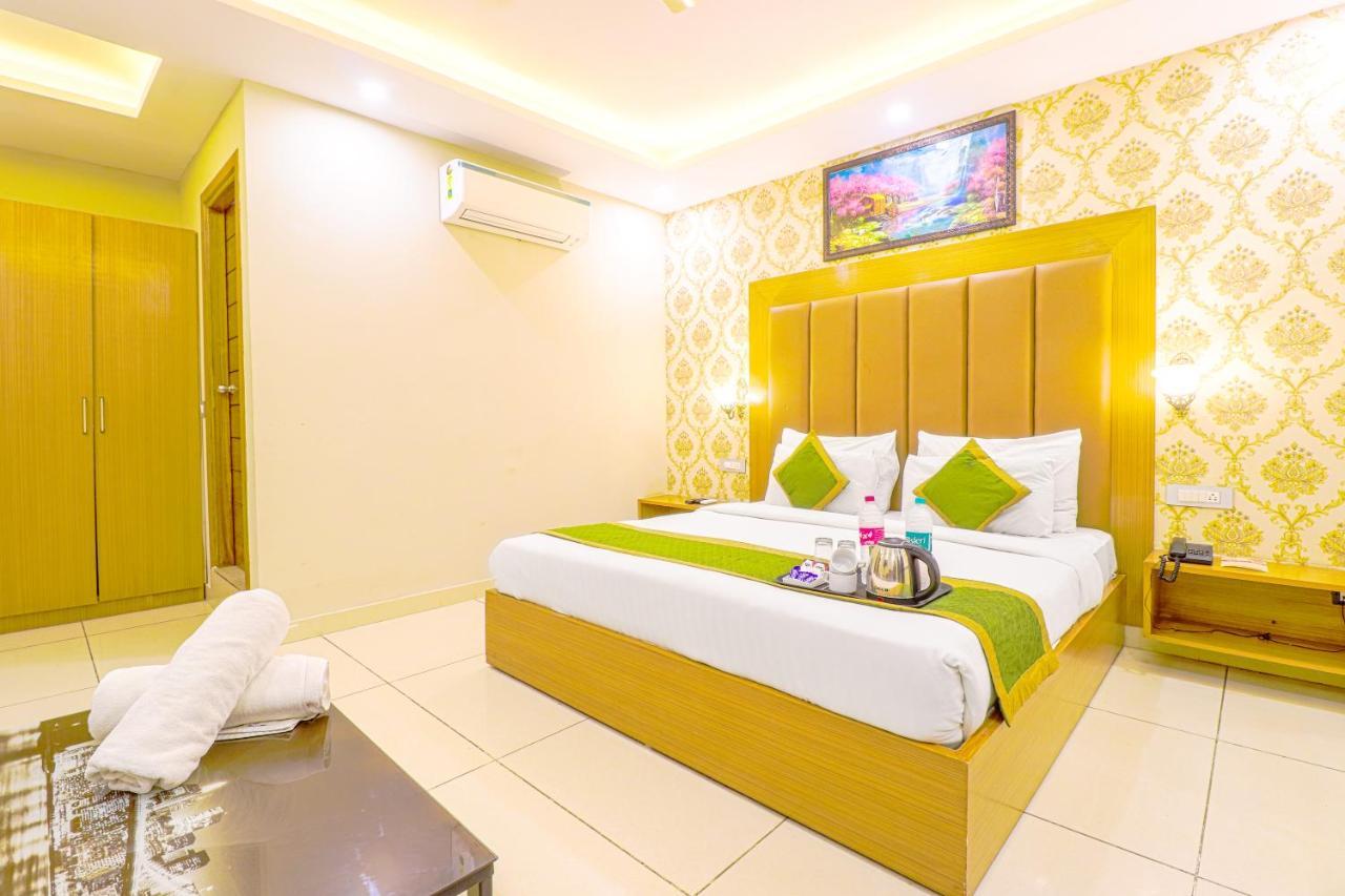 The Glory Hotel Dehradun Buitenkant foto