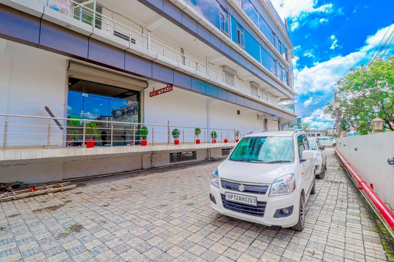 The Glory Hotel Dehradun Buitenkant foto